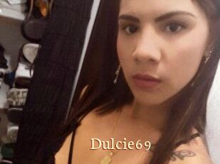 Dulcie_69