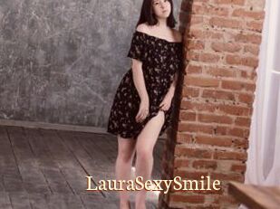 LauraSexySmile