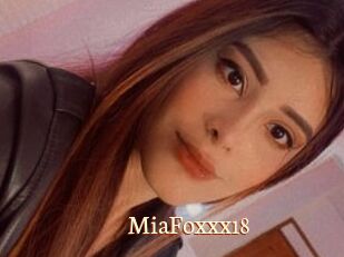 MiaFoxxx18