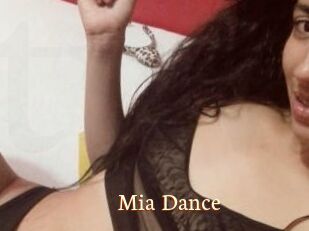 Mia_Dance