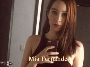 Mia_Fernandez