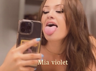 Mia_violet