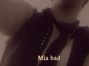 Mia_bad