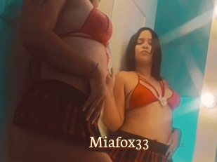 Miafox33