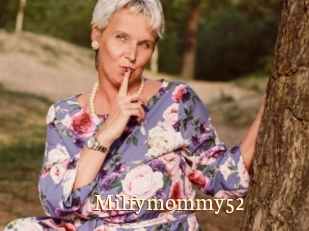 Milfymommy52