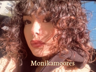 Monikamoores