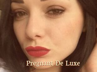 Pregnant_De_Luxe