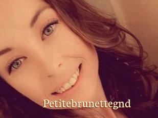 Petitebrunettegnd