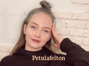 Petulafelton