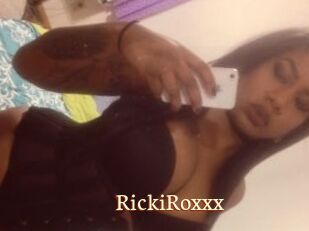 RickiRoxxx