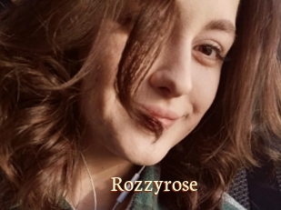 Rozzyrose