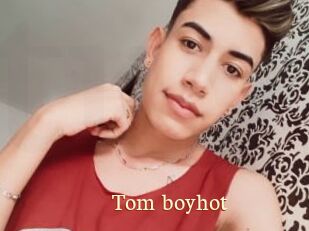 Tom_boyhot