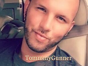 TommmyGunner