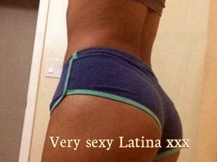 Very_sexy_Latina_xxx