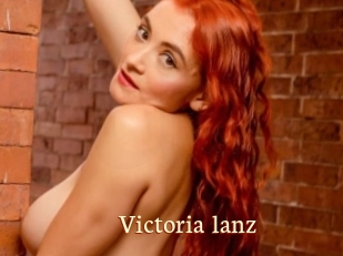 Victoria_lanz